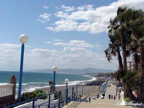 Strandpromenade von Torrox - selbst im Winter attraktiv